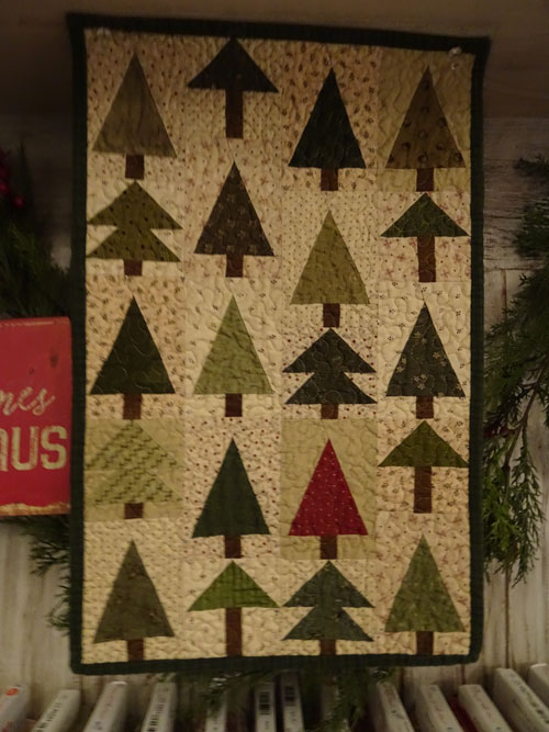 THROUGH THE WOODS QUILT KIT (Includes Pattern): Country Sampler ...